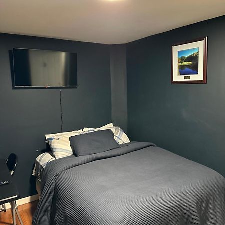 Fidelia Crystal Room, Queen Bed Minutes From Newark Liberty International Airport And Newark Penn Station Irvington Exterior foto